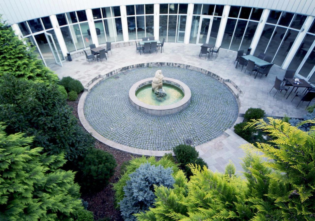Hotel Atrium Tîrgu Secuiesc Dış mekan fotoğraf